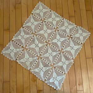 Swedish hand crocheted cream Doily/Tablecloth in cotton 23x23